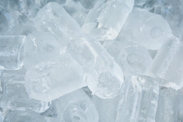 Popular choice for restaurants, cafes, parties & etc

All-purpose ice for chilling and consumption